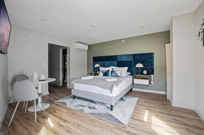 Building Photo - 133-3 Wickham Ave