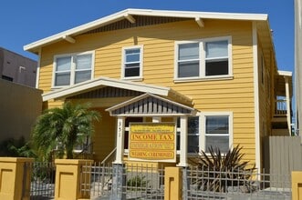 Building Photo - Money Apartment Building - 2