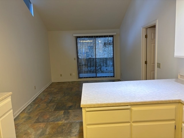 Building Photo - 494 Snell St