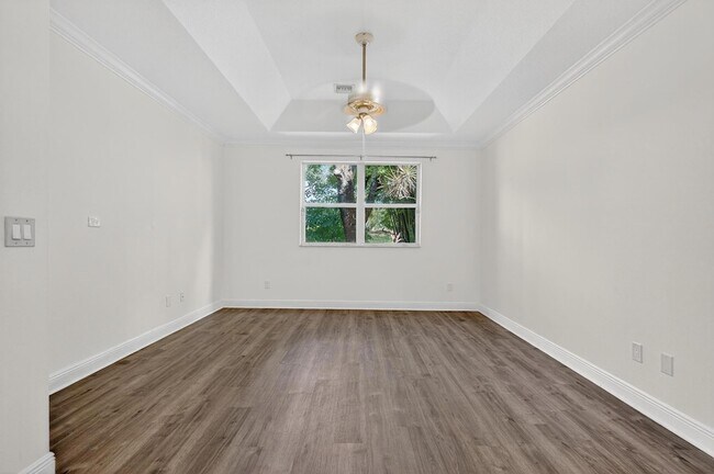 Building Photo - 6249 NW 78th Manor