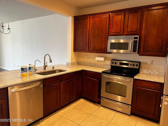 Building Photo - 4221 Marblewood Ln