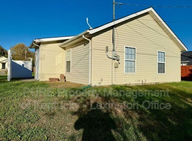 Building Photo - 222 Buffalo Trce