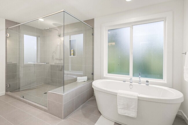 Building Photo - 11612 SE 196th St