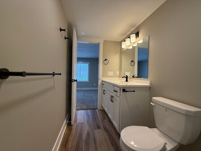 Building Photo - Like New! - 1 Bedroom Home in Muskegon