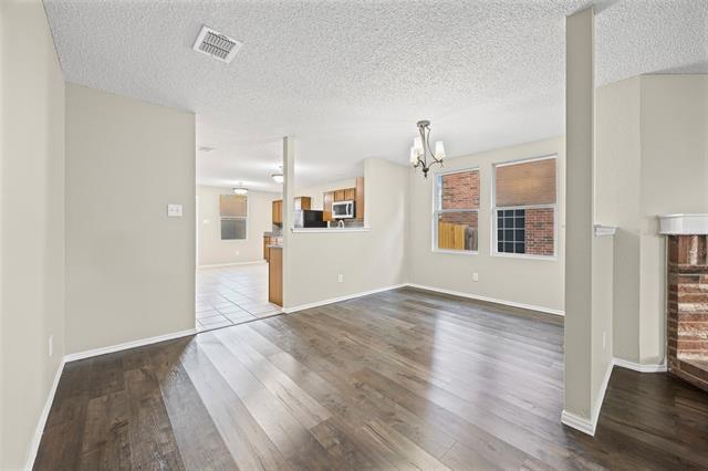 Building Photo - 8409 Redheart St