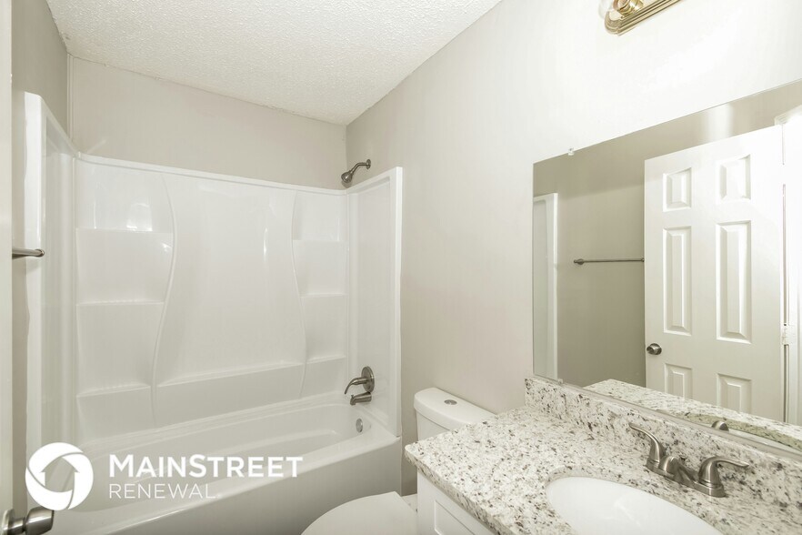 Building Photo - 304 Flagstone Way