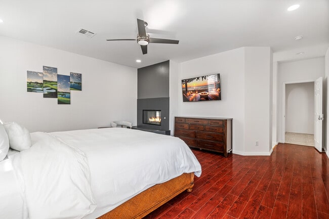 Building Photo - 79535 Dandelion Dr