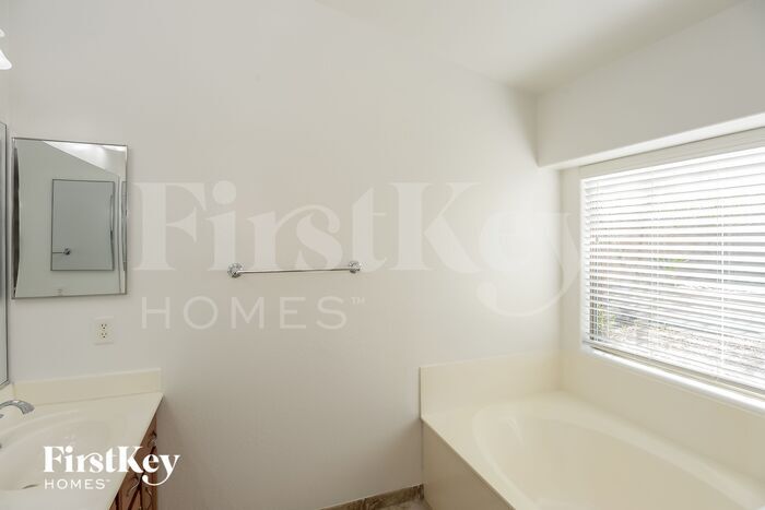 Building Photo - 1263 W Busa Dr