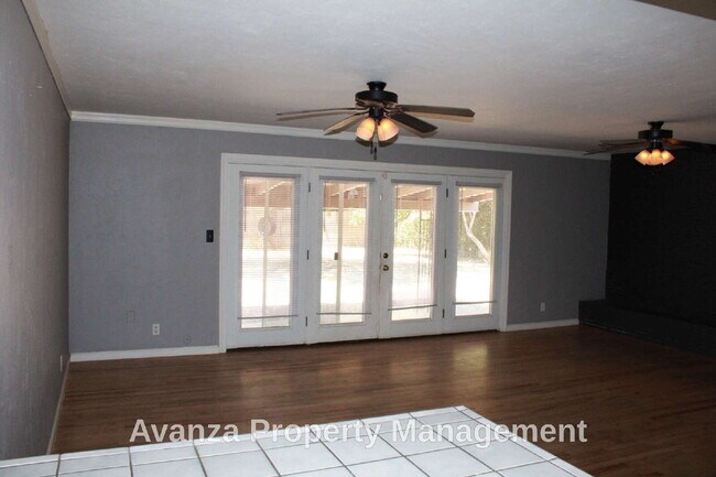 Building Photo - Home for Rent  3 Bed/1 Bath - 1,847 Sq Ft.  Rent: $2,195/month  Deposit: $2,295 Hoover High Region