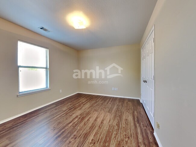 Building Photo - 2847 Park Springs Drive