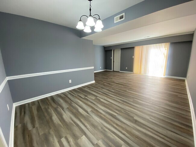 Building Photo - 401 Advocate Ct