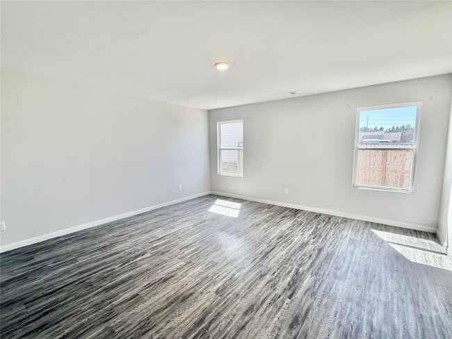 Building Photo - 1395 Rd 5102