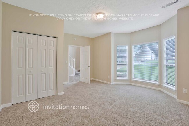 Building Photo - 5749 Cove Ln