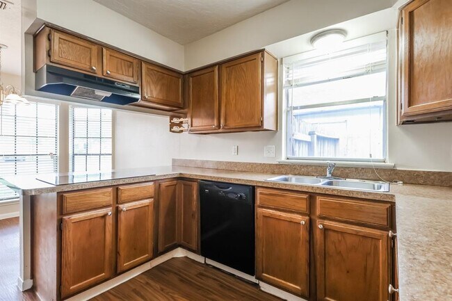 Building Photo - 10538 Waving Fields Dr