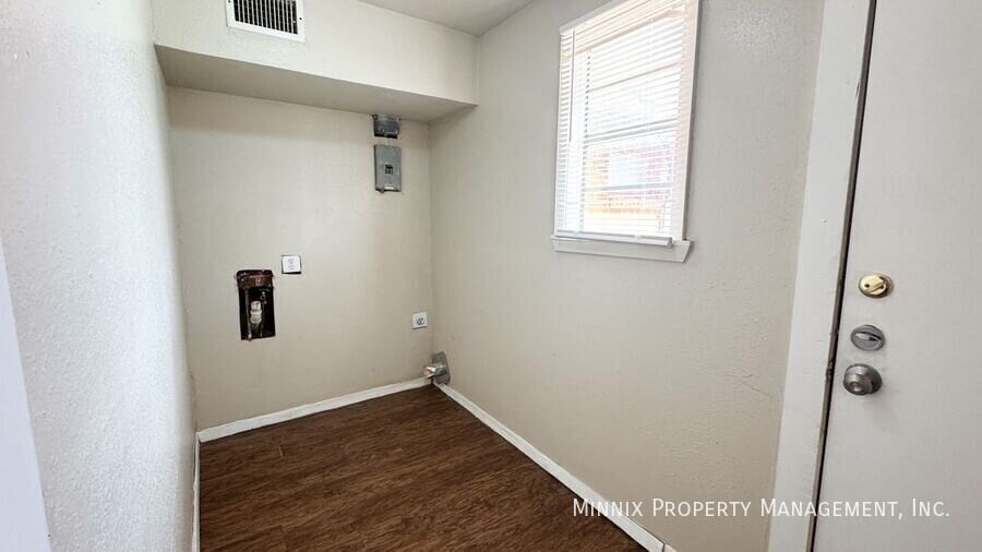 Building Photo - 2515 62nd St