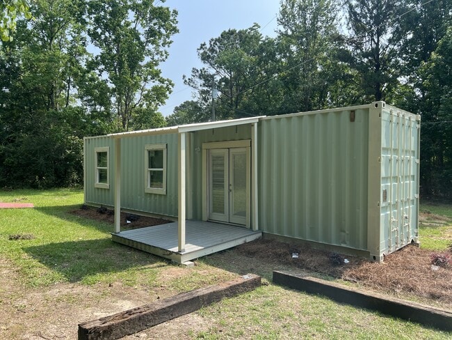 Building Photo - 33 Macks Dr