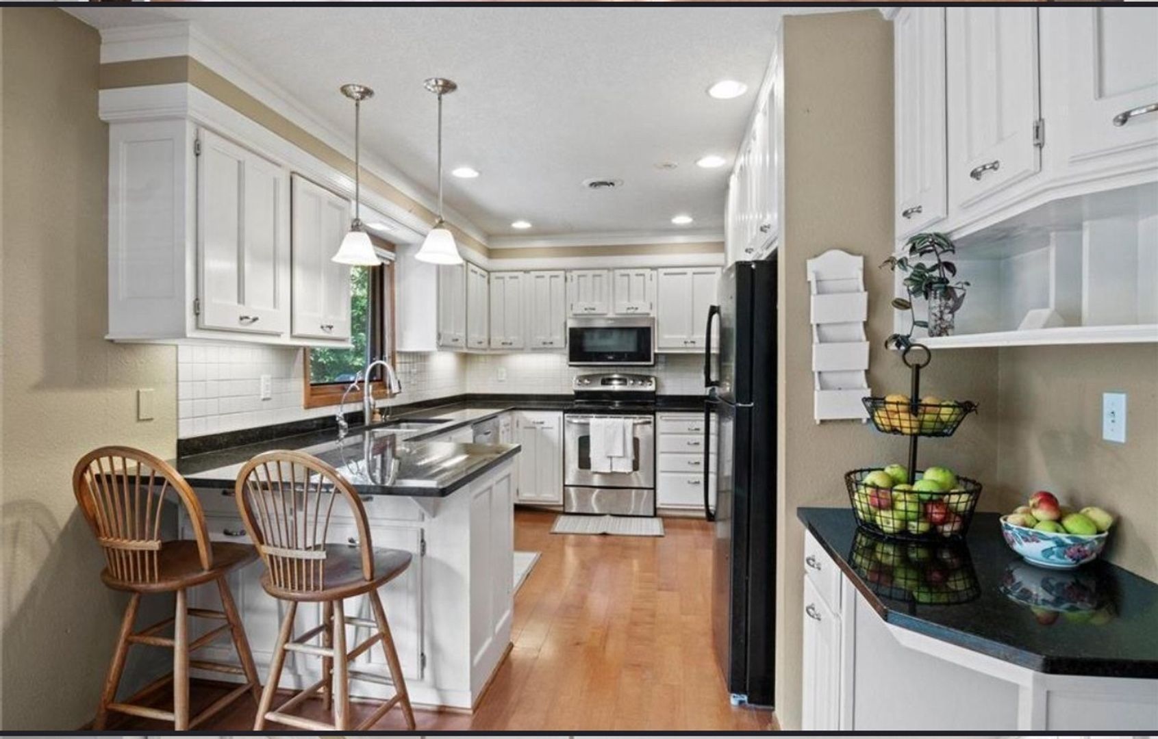 Building Photo - 14838 Kendall Ct