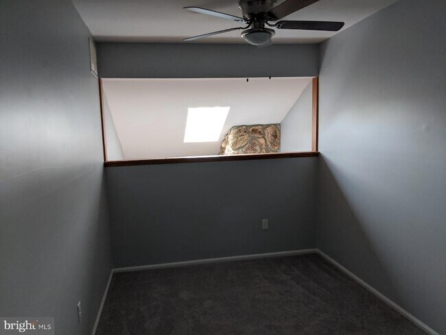 Building Photo - 99 Brookview Cir