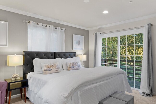 Building Photo - 24971 N Carmel Hills Dr
