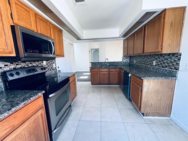 Building Photo - 105 Cobblestone Way