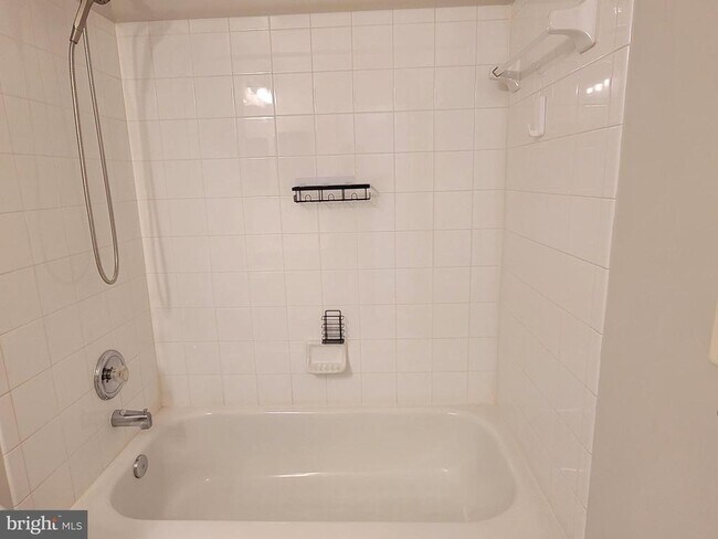 Building Photo - 3618 Sprigg St S