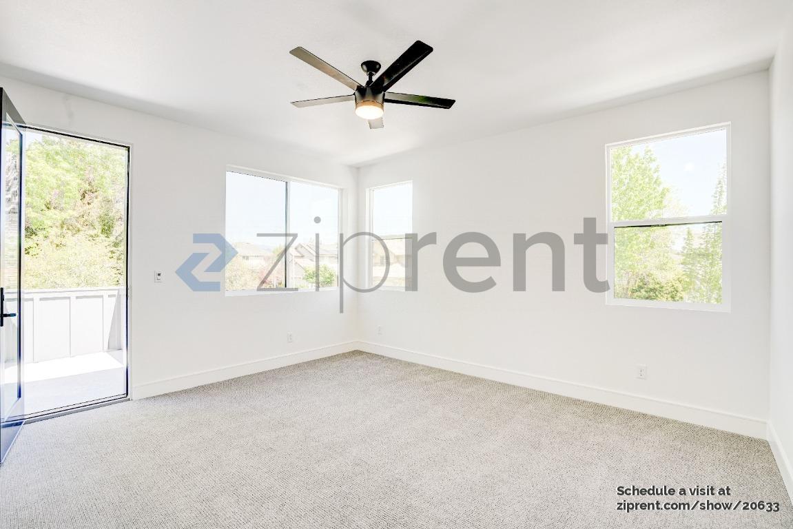 Building Photo - 2203 Versaro Dr