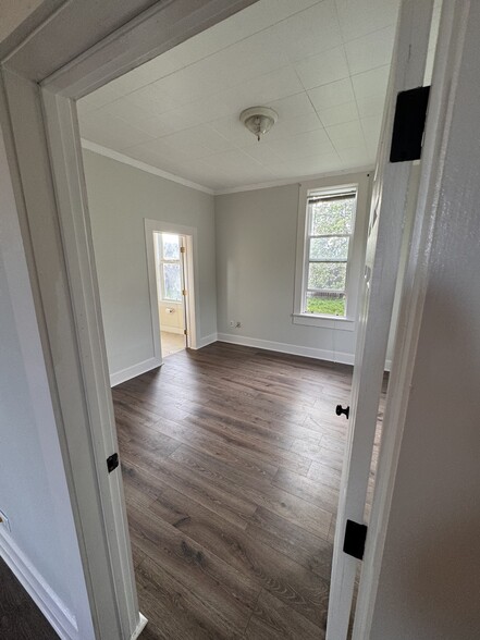 Master bedroom - 2736 McDermott St