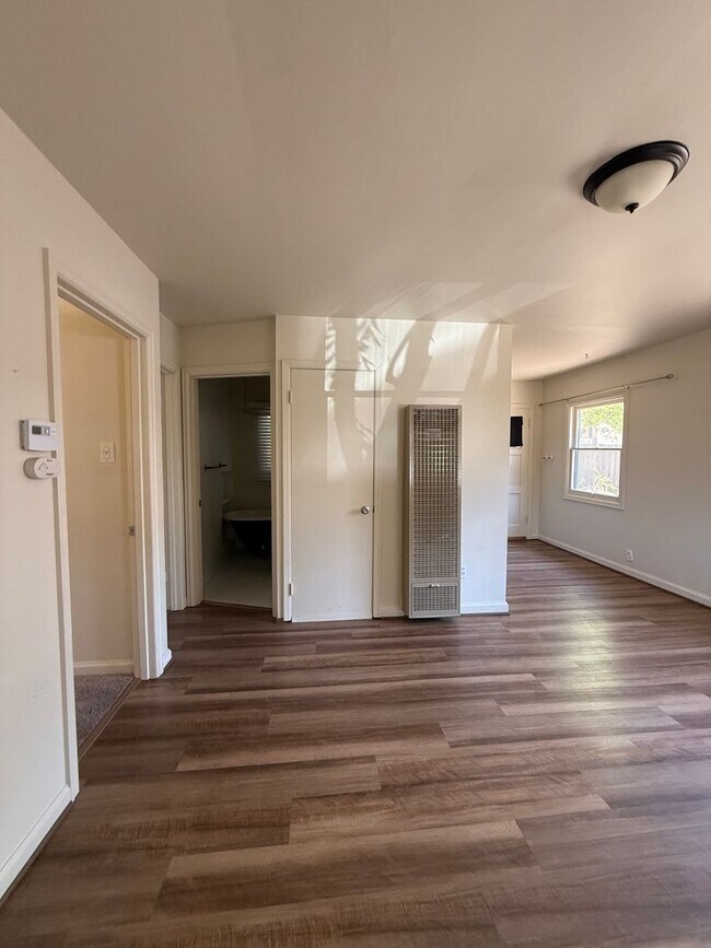 Building Photo - 577 Curtin Ln