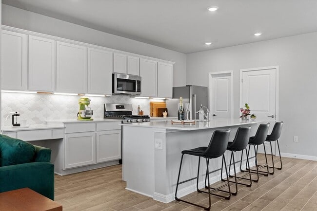 Building Photo - 5317 Baythorne Dr