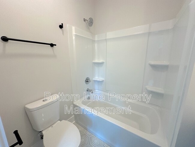 Building Photo - 1354 Briar Creek Rd
