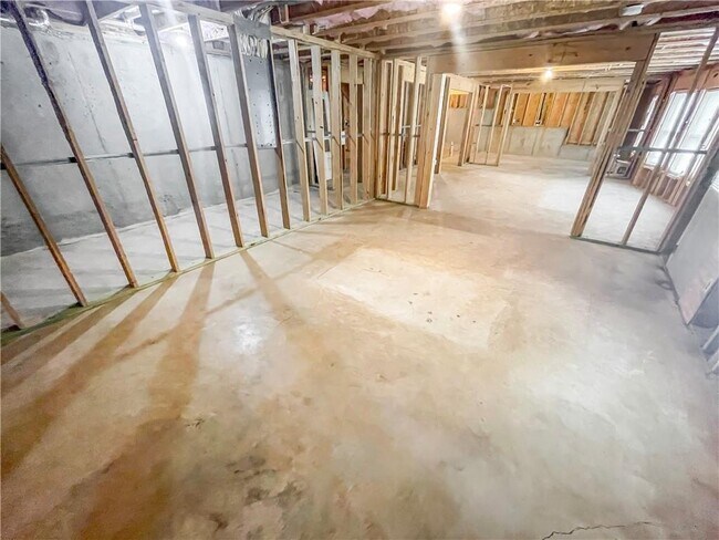 Building Photo - 5840 Zelkova Dr