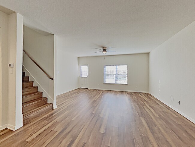 Building Photo - 6731 Sabinal