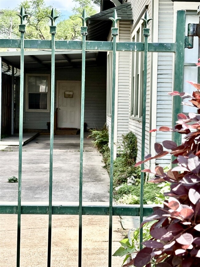 Building Photo - 1407 Nevada St