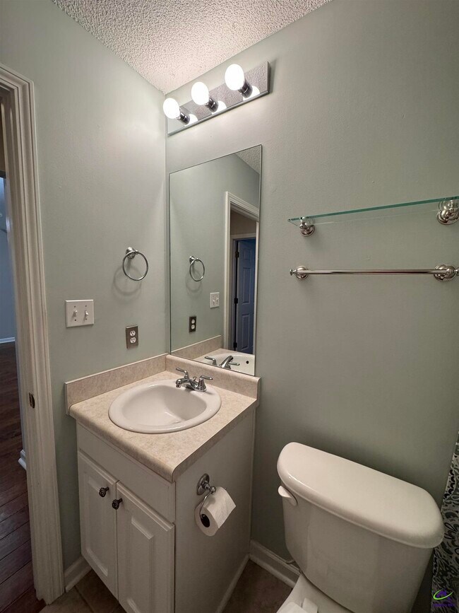 Building Photo - 207 S Houston Springs Blvd