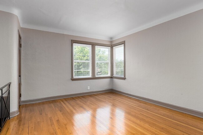 Building Photo - Northampton Non-Assumer