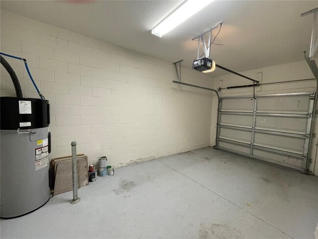 Building Photo - 1061 Amber Leaf Trl