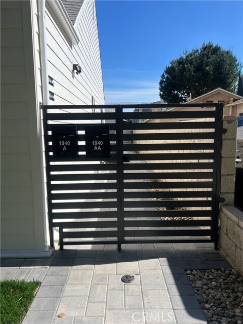 Building Photo - 1040 Ruberta Ave