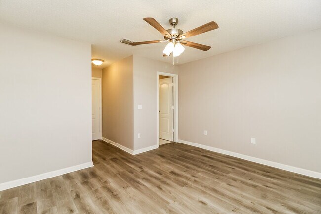 Building Photo - 15337 Black Lion Way