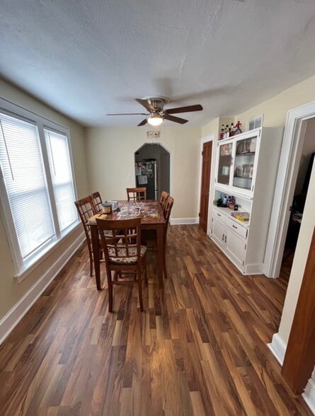 Building Photo - 3541 S 92nd St