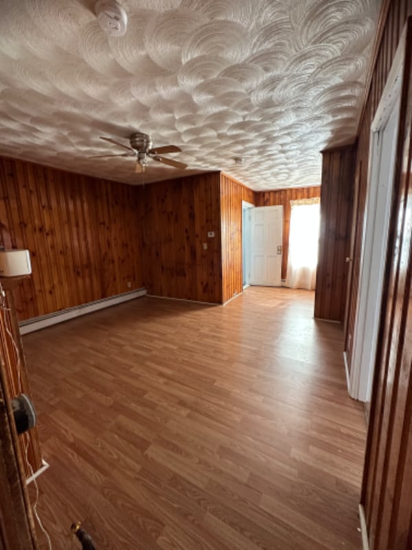 Building Photo - 428 Elm St