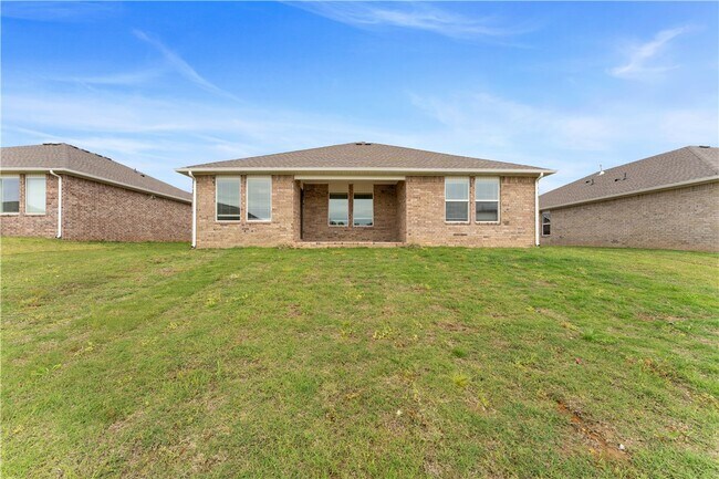 Building Photo - 3061 Amarillo Wy