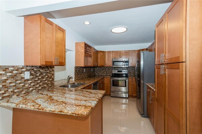 Building Photo - 7770 SW 106th Terrace
