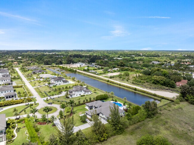 Building Photo - 17101 Magnolia Estates Dr