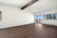 Building Photo - 11520 Greenwood Ave N