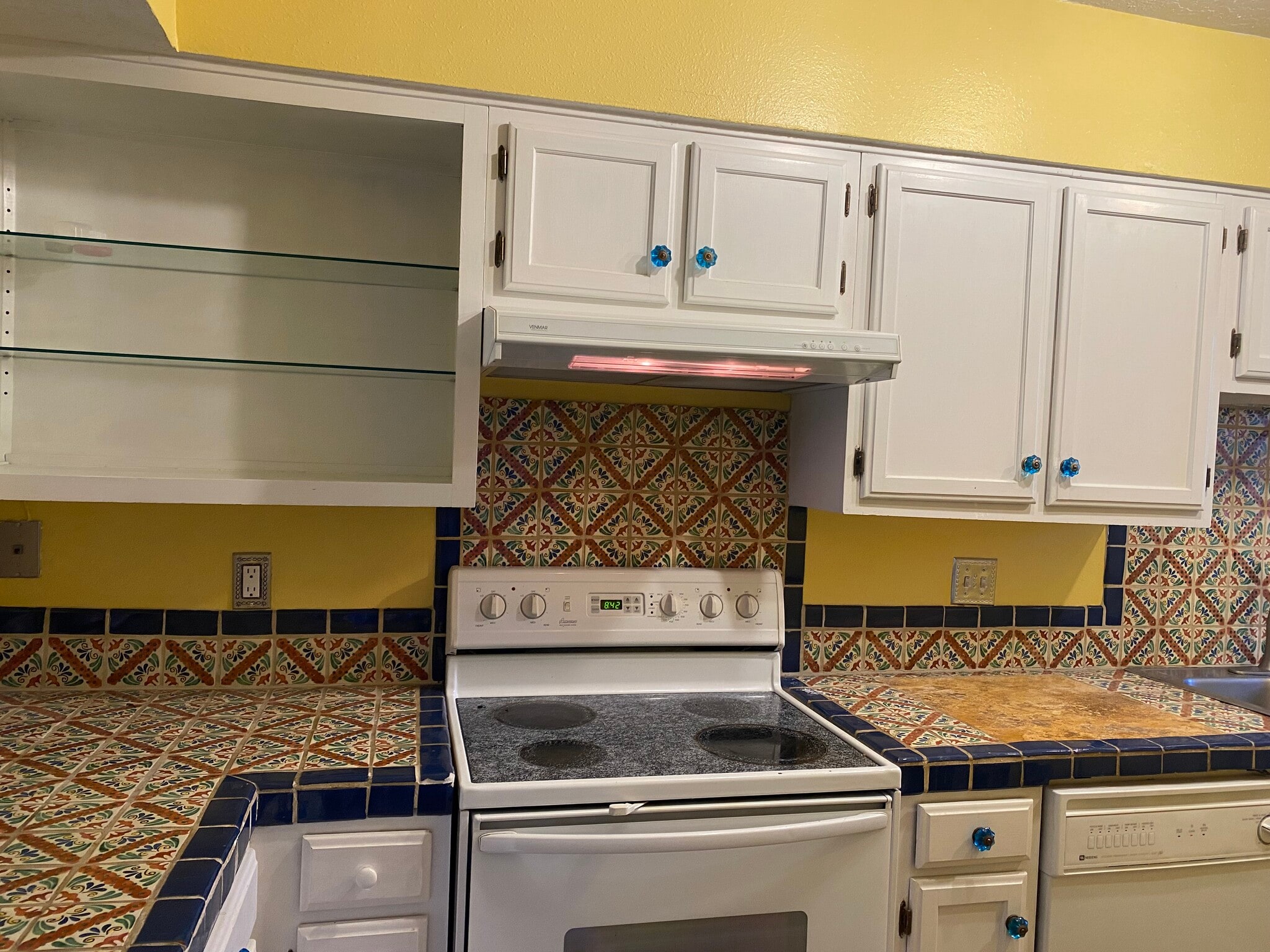 Kitchen - 2732 Calle Anna Jean