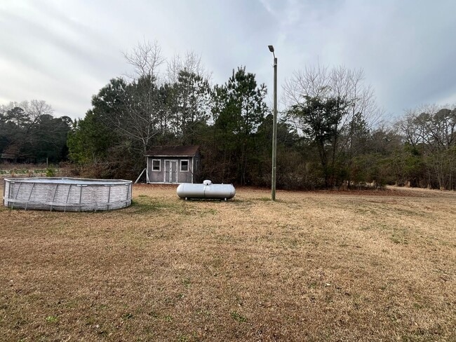 Building Photo - Charming 2 Bed 2 Bath Raeford Home