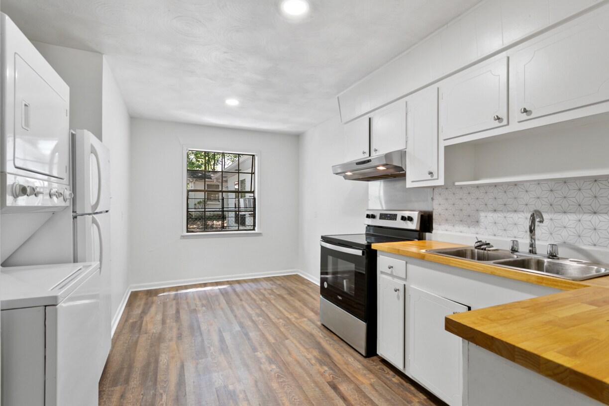 Building Photo - 2904 Windsor Ave