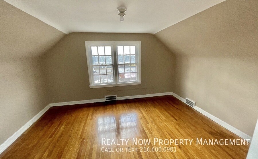 Building Photo - 3638 Lindholm Rd