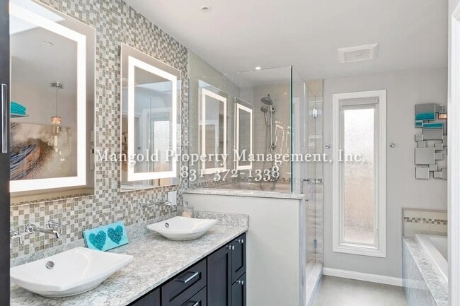 Building Photo - Stylish 2-Bed, 2-Bath Corner Lot Home with...