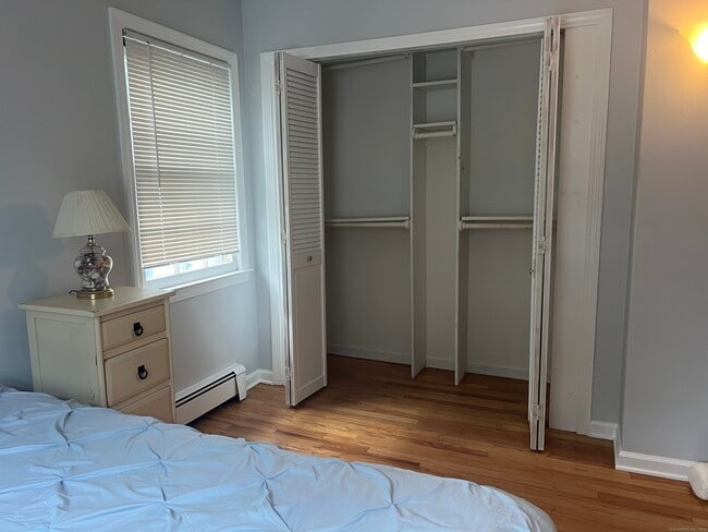 Building Photo - 181 Longview Ave